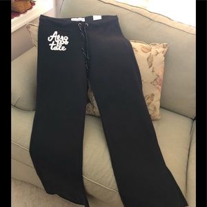 💕 Aeropostale Sweatpants NWT Medium
